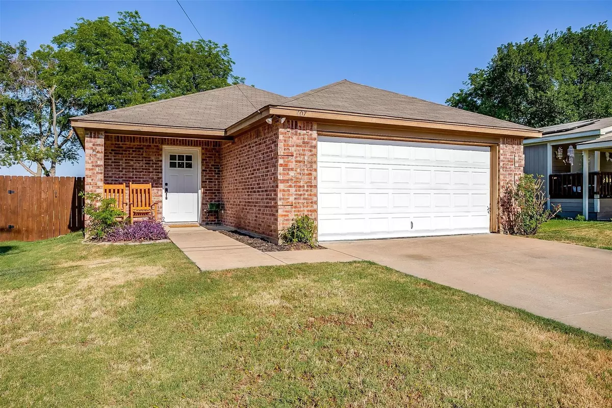 Joshua, TX 76058,407 Grayson Court