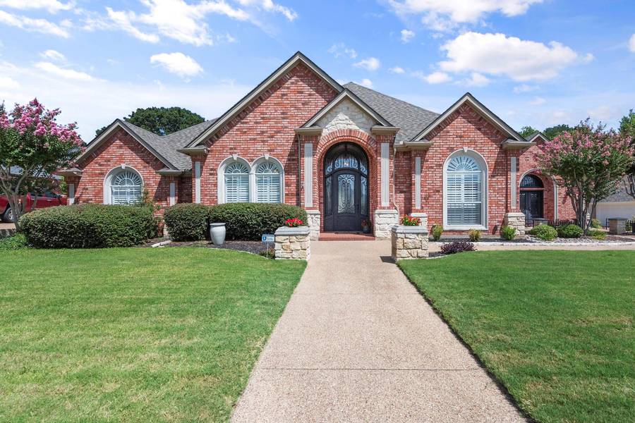 1511 Cannon Gate Drive, Mansfield, TX 76063