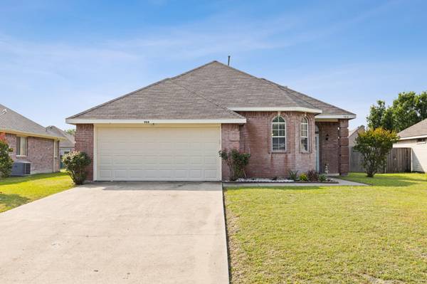 904 Bermuda Street, Forney, TX 75126