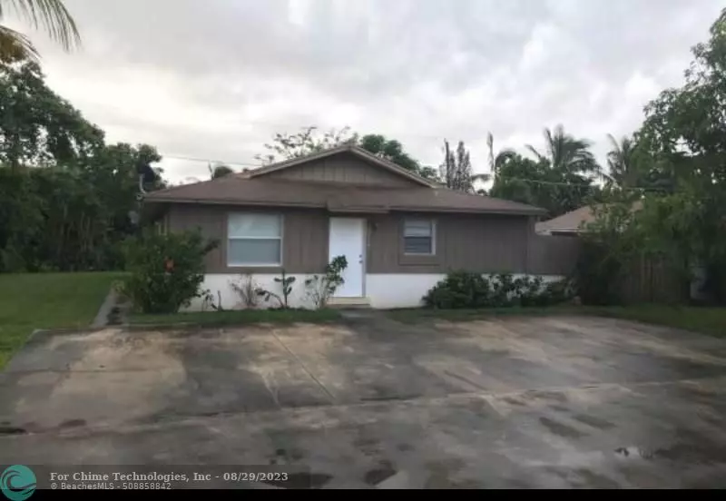 5946 Orange Rd, West Palm Beach, FL 33413