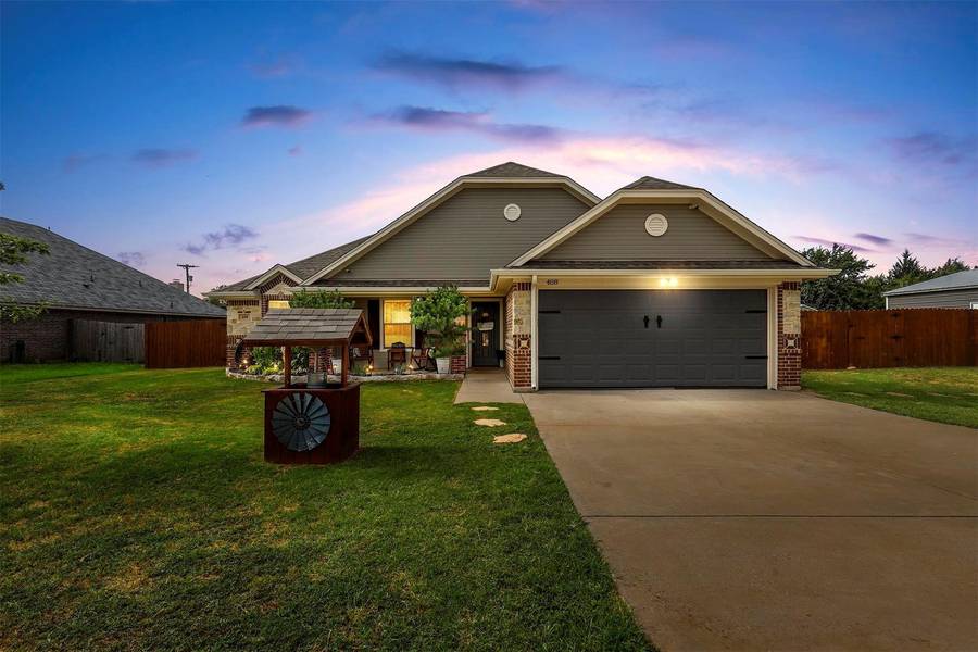 408 Green Meadow Court, Boyd, TX 76023