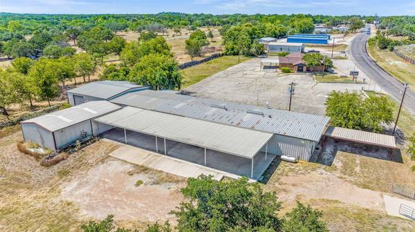 3230 Oak Trail Drive,  Granbury,  TX 76048