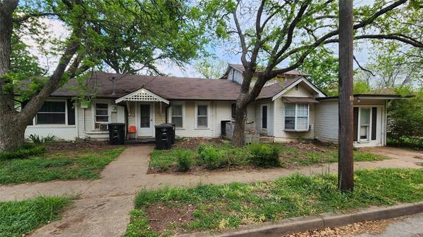 202 S Pendell Avenue, Cleburne, TX 76033