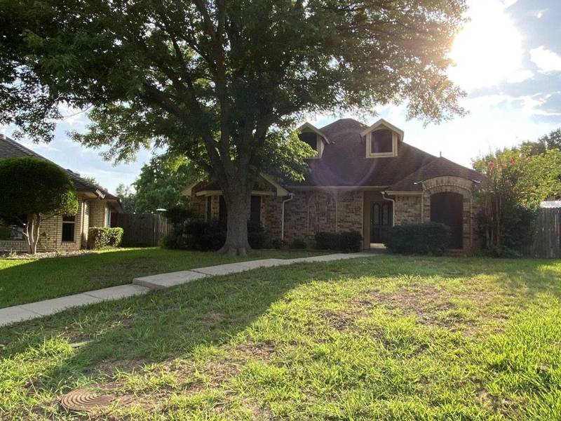 1501 Brook Forest Drive, Mansfield, TX 76063