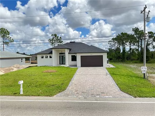 3906 23rd ST SW, Lehigh Acres, FL 33976