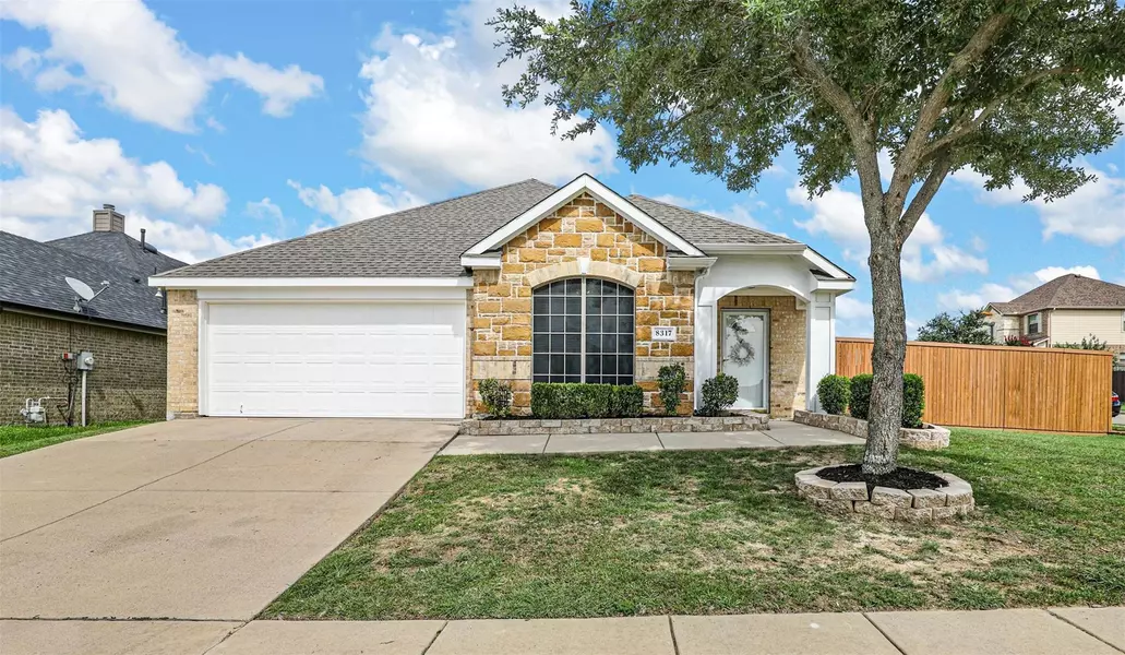 8317 Wesson Road, Arlington, TX 76002