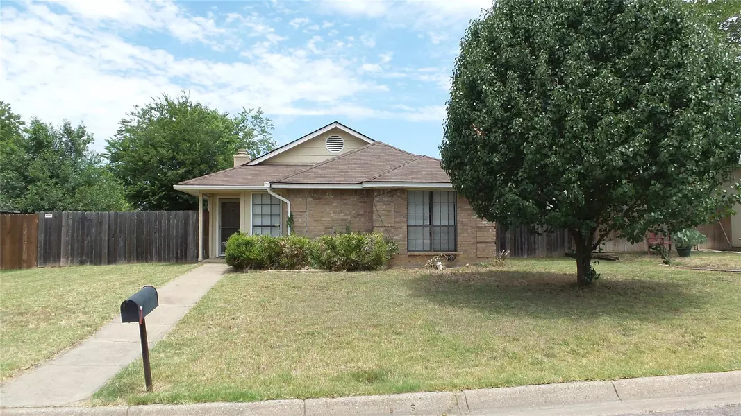 4745 Scots Briar Lane, Fort Worth, TX 76137