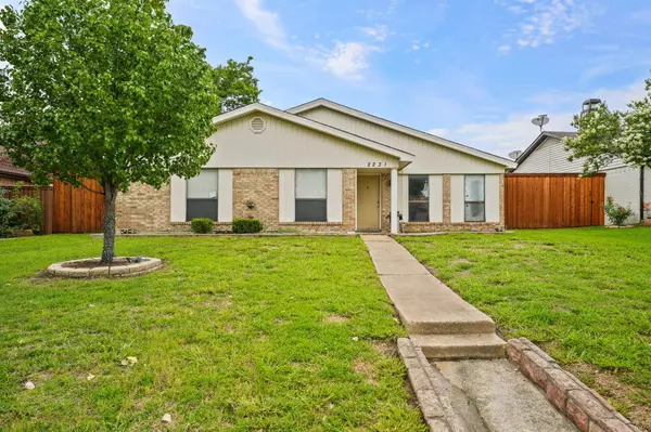 2231 Crockett Drive, Carrollton, TX 75006