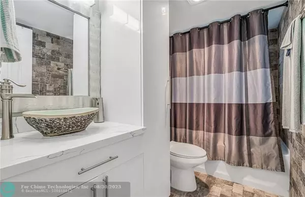 Coral Springs, FL 33071,2081 Coral Ridge Dr #N-301