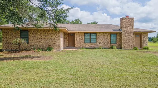 58 Spring Circle Drive,  Huntsville,  TX 77320