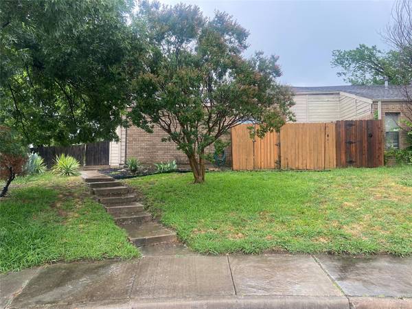 2163 Villa Place #A, Carrollton, TX 75006