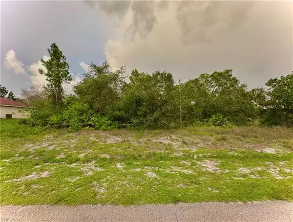 404 Leroy AVE, Lehigh Acres, FL 33972