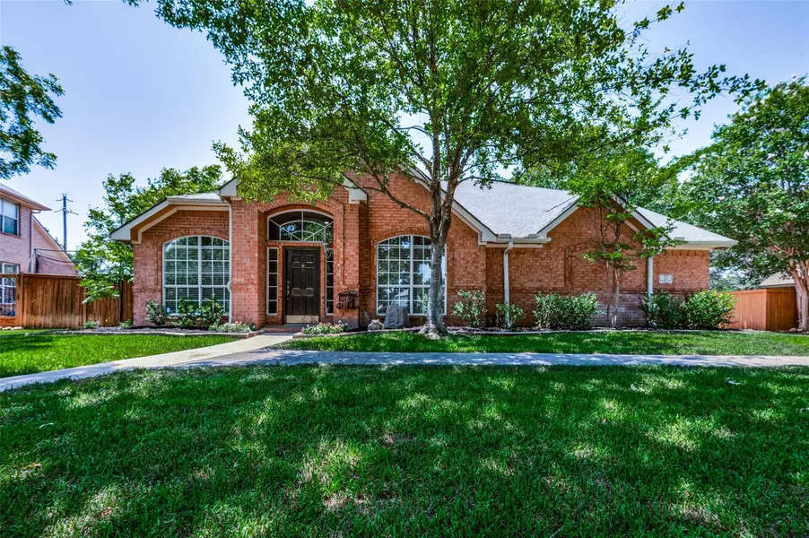 25 Hillside Place, Trophy Club, TX 76262