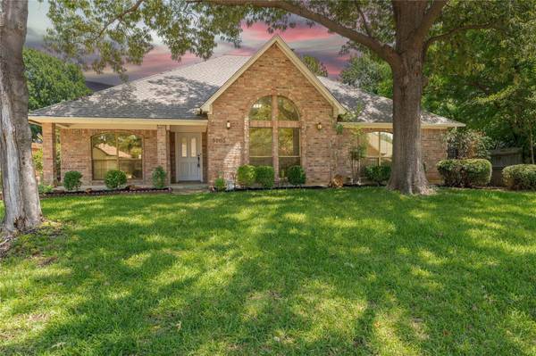 5203 Fox Trail Lane, Colleyville, TX 76034