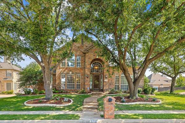 3700 Sandhurst Drive, Flower Mound, TX 75022