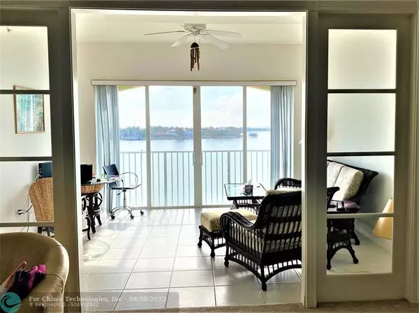 Fort Pierce, FL 34949,3 Harbour Isle Dr East  #306