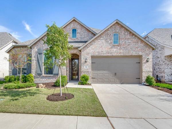 3820 Redbud Drive, Aubrey, TX 76227