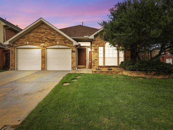 2300 Old Hickory Lane, Flower Mound, TX 75028