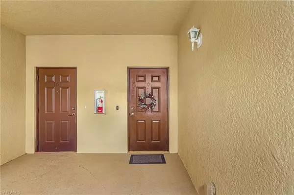 Cape Coral, FL 33909,1083 Winding Pines CIR #102