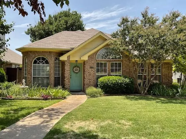 2229 Dallas Drive, Carrollton, TX 75006