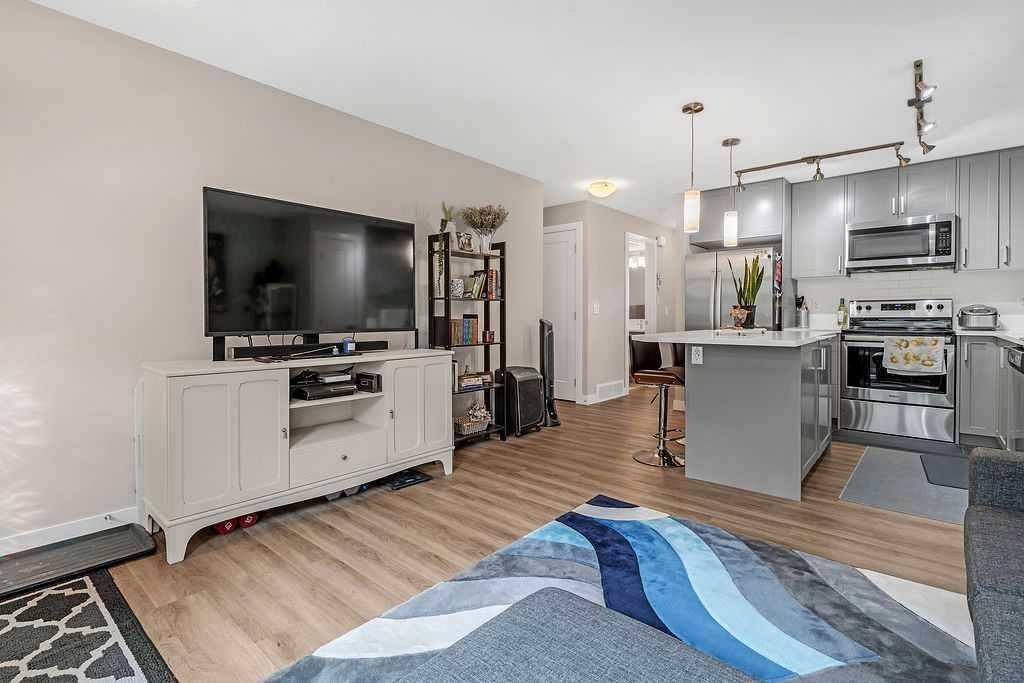 Calgary, AB T3R 1T5,75 Sage Bluff CIR NW