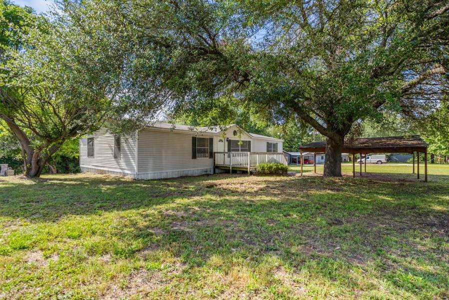 16917 Springcrest Lane, Lindale, TX 75771