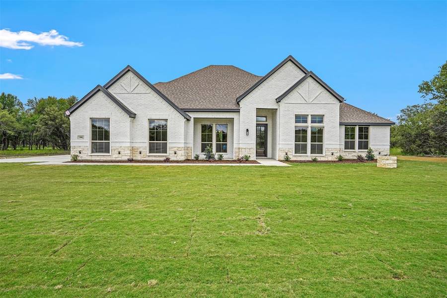 3900 Veal Station Road, Weatherford, TX 76085