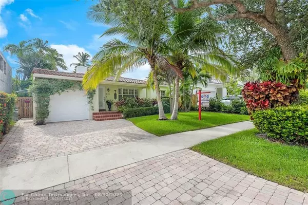 618 NE 17th Way, Fort Lauderdale, FL 33304