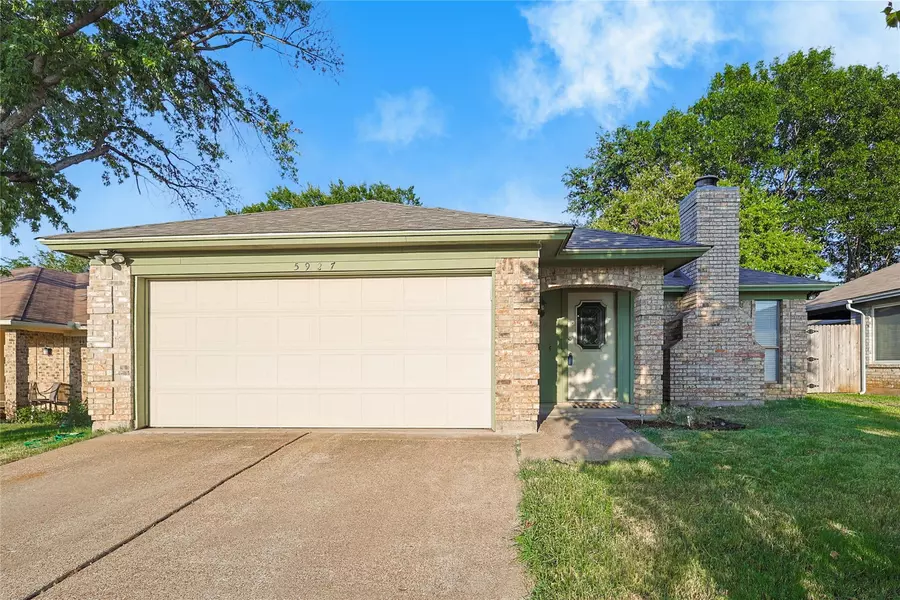 5927 Sterling Green Trail, Arlington, TX 76017