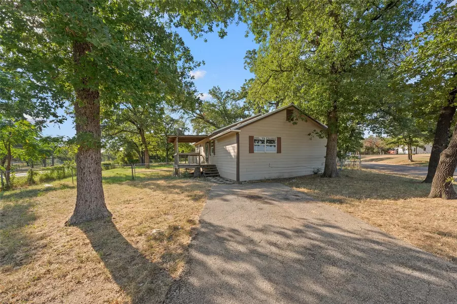 390 Hcr 2202 S, Aquilla, TX 76622