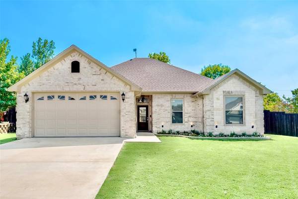 125 Posey Lake Drive,  Edgewood,  TX 75117