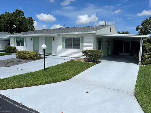 23 Desert Candle CIR, Lehigh Acres, FL 33936