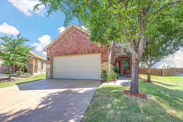 2725 Houston Wood Drive, Fort Worth, TX 76244