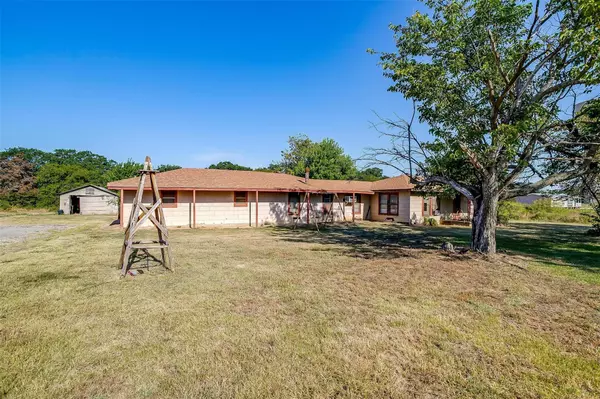 Joshua, TX 76058,5733 County Road 803