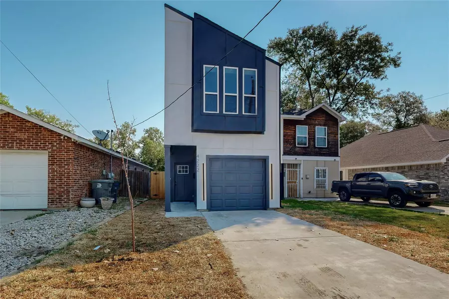 4222 Landrum Avenue, Dallas, TX 75216