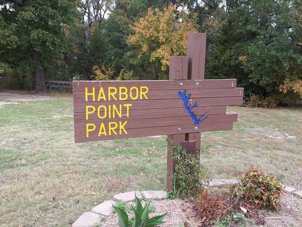 905 Harbor Point Road, Gun Barrel City, TX 75156