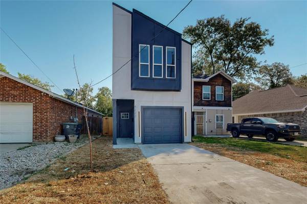 4222 Landrum Avenue,  Dallas,  TX 75216