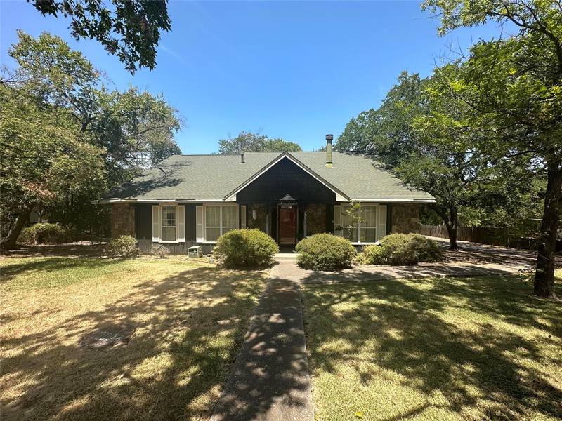 341 Carr Street, Hillsboro, TX 76645