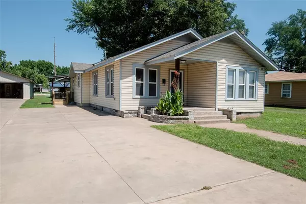 Pauls Valley, OK 73075,727 E Grant Street