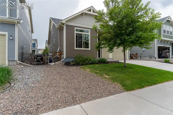 6859 Mineral Belt DR, Colorado Springs, CO 80927