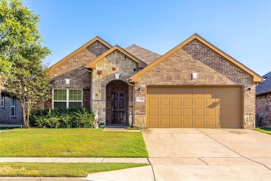 13241 Larks View Point, Fort Worth, TX 76244