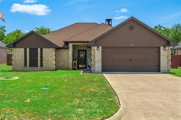 114 Stonebriar Way, Terrell, TX 75160