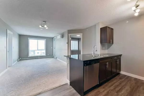 Calgary, AB T3R 1K1,10 Kincora Glen PARK NW #511