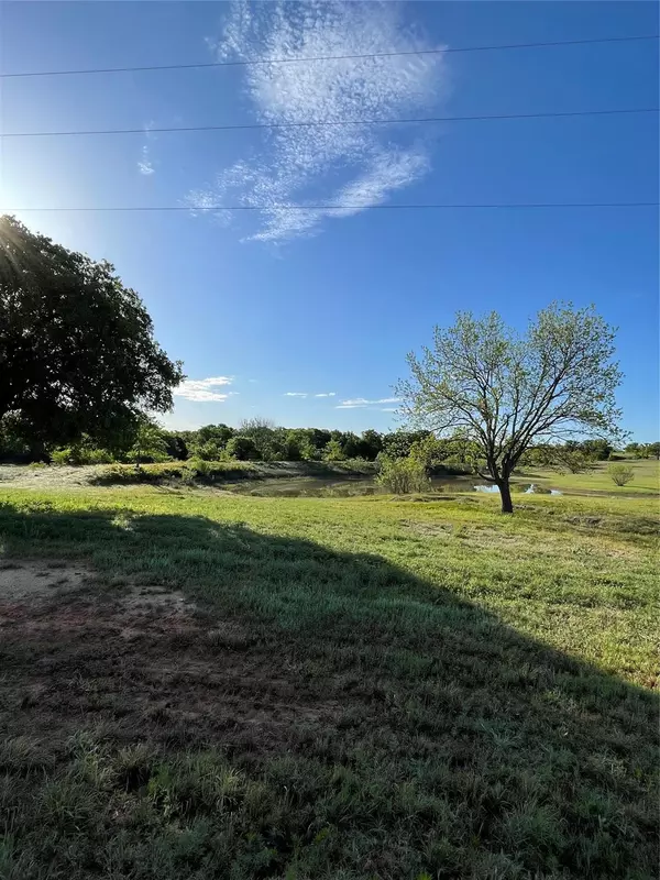 Alvord, TX 76225,330 Rolling Ranch Boulevard