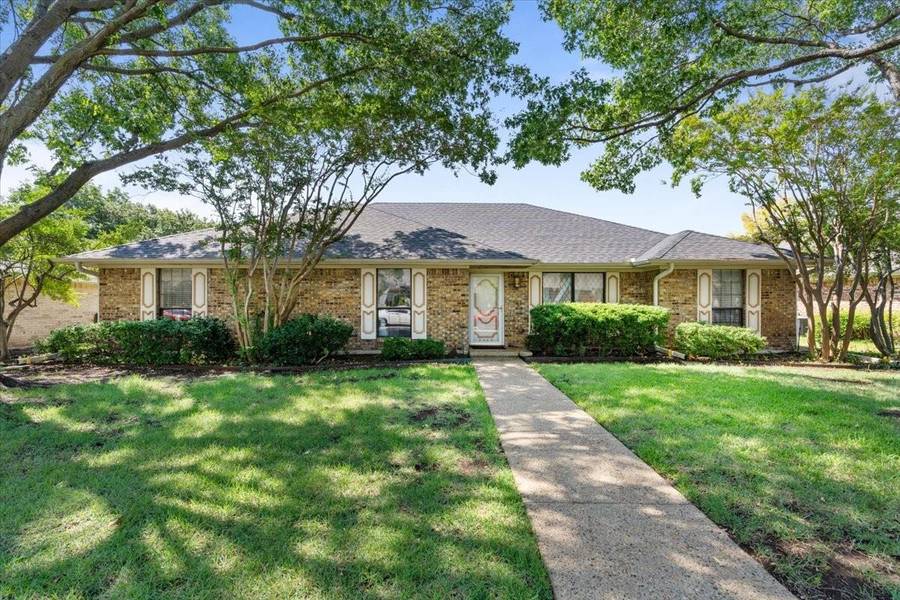 2302 Honeysuckle Drive, Richardson, TX 75082