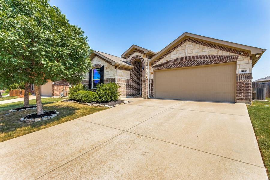 368 Pin Cushion Trail, Burleson, TX 76028