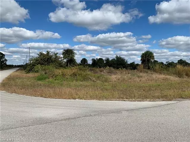 Lehigh Acres, FL 33974,933 Norfolk AVE S