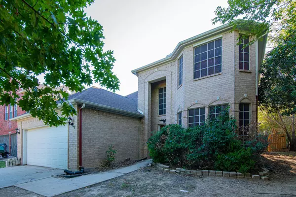 7800 Rushmore Court, Fort Worth, TX 76137