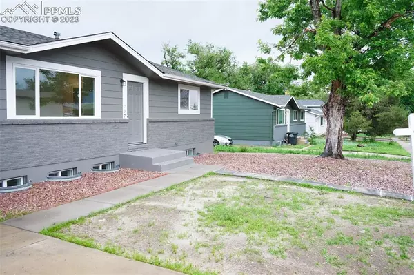 Colorado Springs, CO 80909,707 Bridger DR