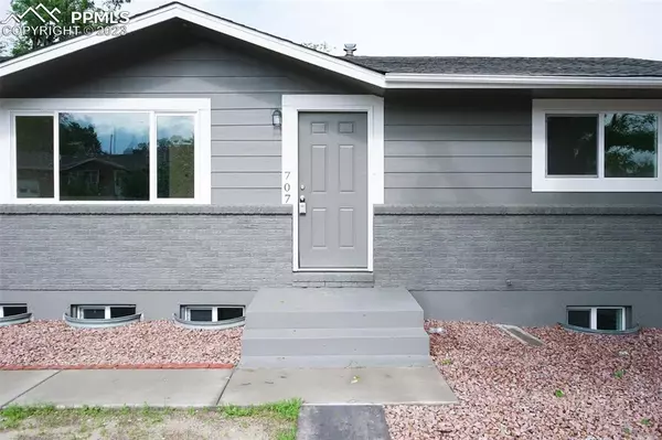 Colorado Springs, CO 80909,707 Bridger DR